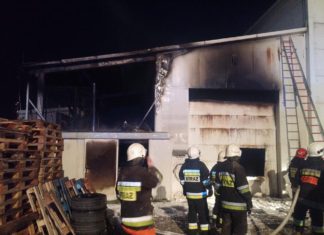 Pożar hali w Myślenicach. FOTO!