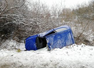 Śmiertelny wypadek w Rzeszotarach. W pieszą wjechał samochód osobowy. FOTO!