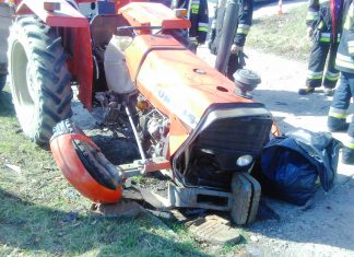 Groźny wypadek z udziałem ciągnika rolniczego w Paczółtowicach. ZDJĘCIA