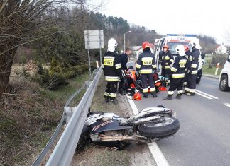 Wypadek na DW967 z udziałem motocyklisty. ZDJĘCIA!