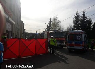 Tragiczny wypadek w Rzezawie. Jedna osoba nie żyje. ZDJĘCIA!