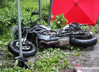 Tragiczny wypadek na DK44. Nie żyje jeden z motocyklistów a kolejny śmigłowcem LPR trafił do CUMRiK. ZDJĘCIA!