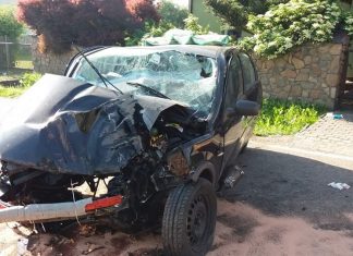 Groźny wypadek w Wołowicach. Jedna osoba została poszkodowana. ZDJĘCIA!