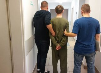 W Chrzanowie zatrzymano mężczyznę, który umówił się z 13-latką.FILM!