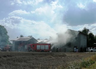 Pożar w warsztacie samochodowym. FILM, ZDJĘCIA!