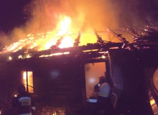 Pożary budynków mieszkalnych i gospodarczych. Nie żyje jedna osoba. ZDJĘCIA!