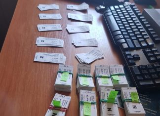 Podrabiali bilety krakowskiej komunikacji, grozi im do 8 lat więzienia.