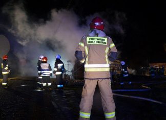Duże straty materialne po pożarze budynku gospodarczego w powiecie wadowickim – ZDJĘCIA!