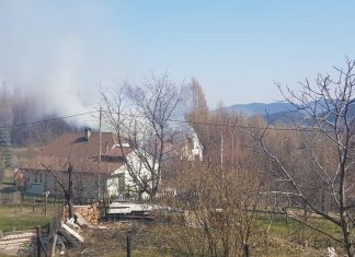 Pożar budynku mieszkalnego w Targanicach ZDJĘCIA, FILM