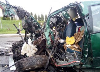 Poważny wypadek na DK 28, nie żyje jedna osoba – ZDJĘCIA