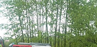 Samochód prowadzony przez kobietę dachował do rozlewiska. ZDJĘCIA!