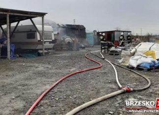 Pożar kontenera budowlanego w powiecie brzeskim