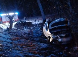 Dwa zdarzenia w jednym czasie na drodze wojewódzkiej 957