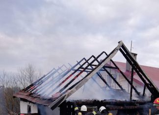 Pożar budynku gospodarczego w Popowicach – ZDJĘCIA!