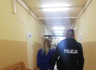 Pijana opiekowała się dziećmi, a w domu posiadała znaczną ilość narkotyków. Była też poszukiwana – trafiła do więzienia