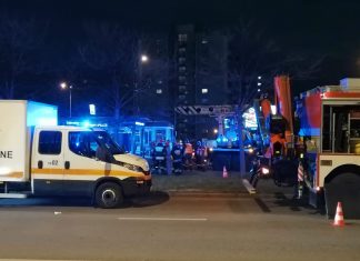 Niebezpieczne zdarzenie w Krakowie. Osoba wpadła pod tramwaj. Trwa akcja służb – ZDJĘCIA!