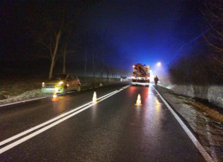 Zablokowana DW 933 w powiecie chrzanowskim. ZDJĘCIA