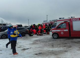 2 osoby zginęły, kolejne dwie poszkodowane po zerwaniu się dachu w Bukowinie ZDJĘCIA