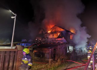 Pożar budynków w powiecie tatrzańskim, trwa akcja gaśnicza ZDJĘCIA