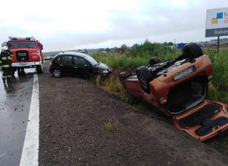 Niebezpiecznie na drogach Małopolski. Utrudnienia min. na autostradzie A4. Na DK7 doszło do zdarzenia z udziałem radiowozu