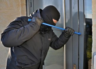 Policja ostrzega przed włamaniami na terenie Małopolski