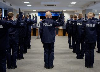 Uroczyste ślubowanie nowo przyjętych policjantów