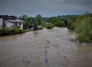 Blisko 300 interwencji po wczorajszych nawałnicach – ZDJĘCIA!