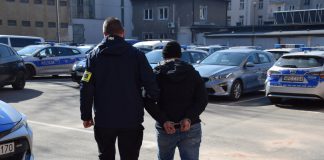 Policjanci rozbili szajkę, która ogołociła konto krakowskiego zakonu