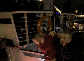 Policyjny pościg ulicami Kazimierza i skok do Wisły zakończony zatrzymaniem 28-latka