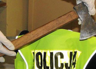 Atak siekierą na krakowskim Ruczaju. Napastnika obezwładnili pracownicy