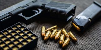 MSWiA wprowadza czasowy zakaz noszenia broni na obszarze miasta Krakowa oraz miasta Wieliczki