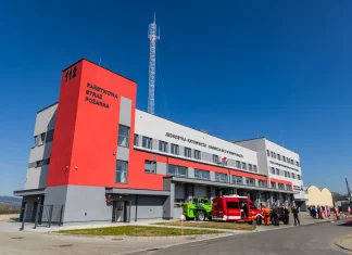 Nowoczesna strażnica w Nowym Sączu otwarta