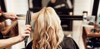 Koloryzacja włosów Kraków – jak wybrać idealny kolor i zadbać o efekt na dłużej