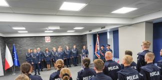 14 nowych policjantów złożyło ślubowanie w Komendzie Wojewódzkiej Policji w Krakowie