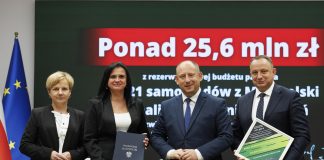 Ponad 43 mln zł na usuwanie skutków klęsk żywiołowych i osuwisk w Małopolsce. Wojewoda podpisał 64 umowy